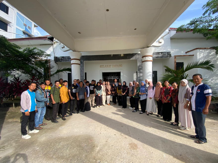 RAPAT EVALUASI PENGELOLAAN WEBSITE DESA TAHUN 2025